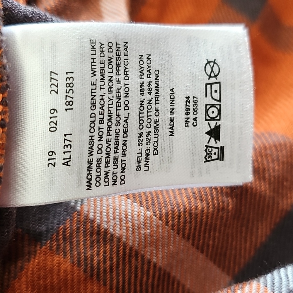 Columbia Long Horns Casual Buttpn-Down Shirt. - Picture 6 of 6